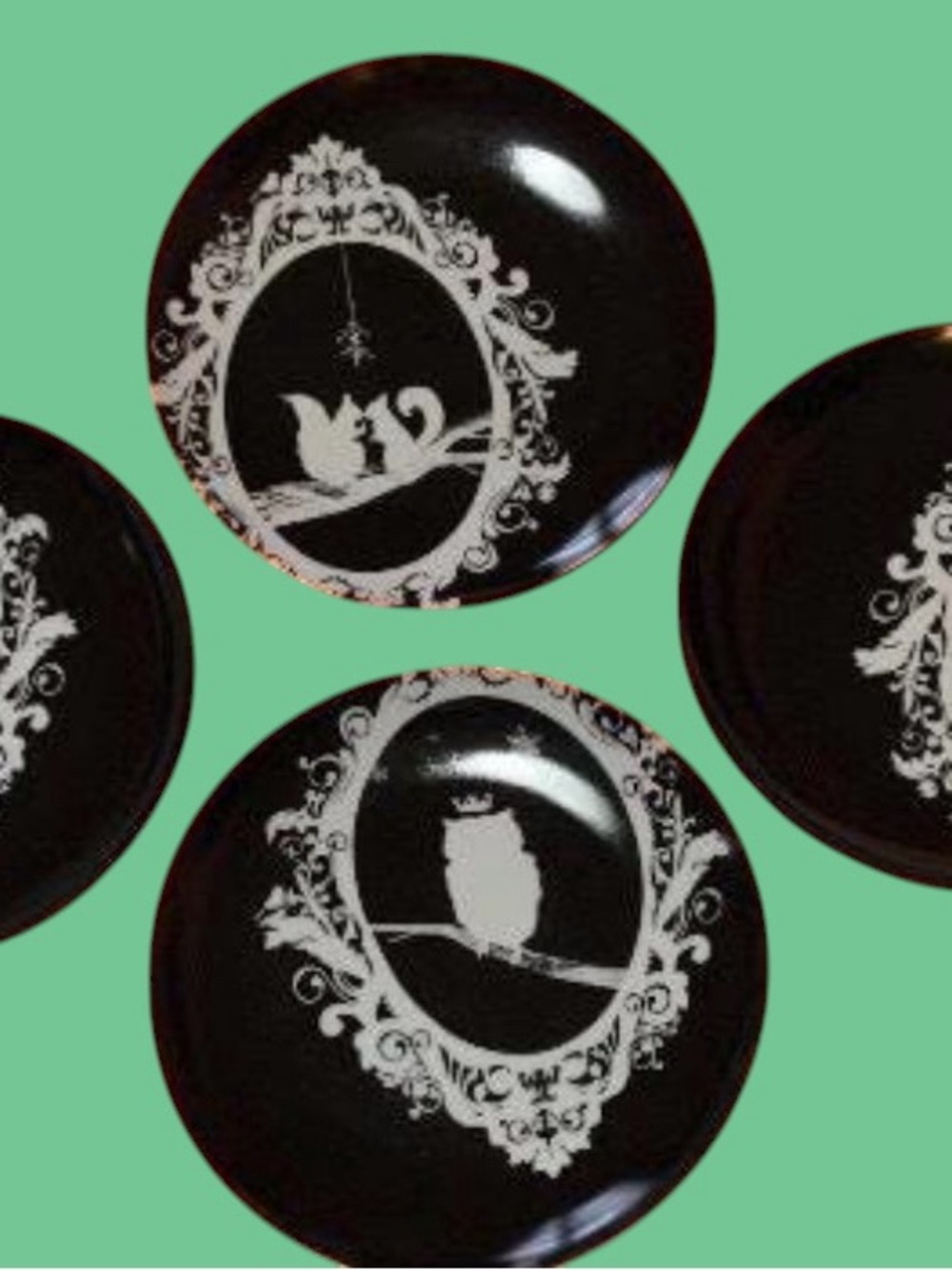 Set a four different Rosanna bread plates, Woodland cameo